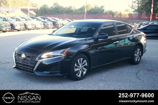 Used 2023 Nissan Altima 2.5 S FWD image 3
