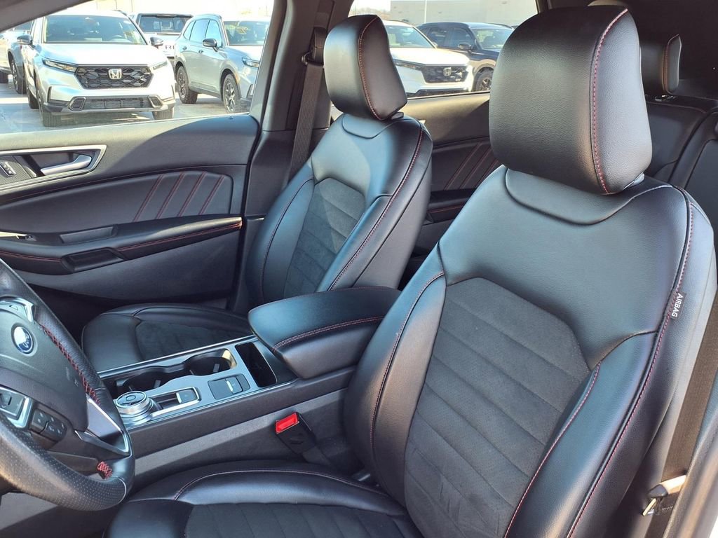 Used 2024 Ford Edge ST-Line image 12