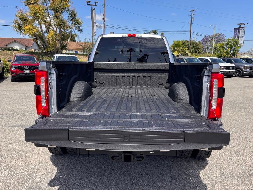 Used 2023 Ford F450 Lariat w/ Lariat Ultimate Package AWD/4WD image 13