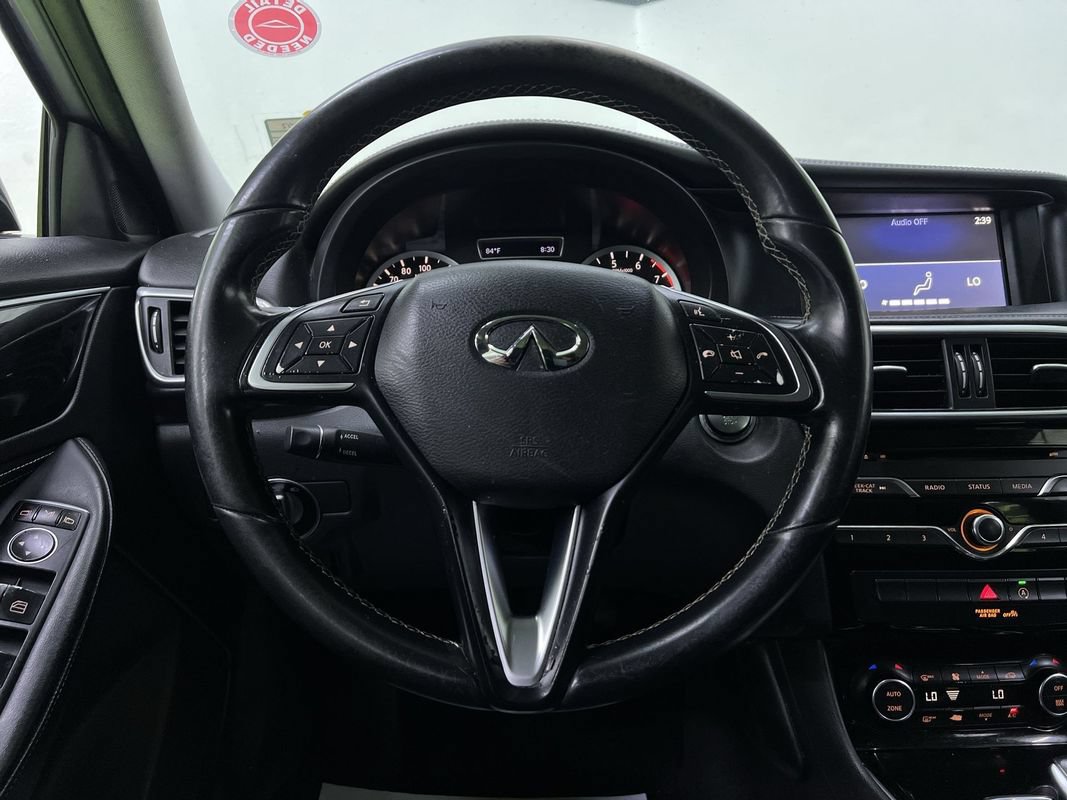 Used 2017 INFINITI QX30 FWD image 19