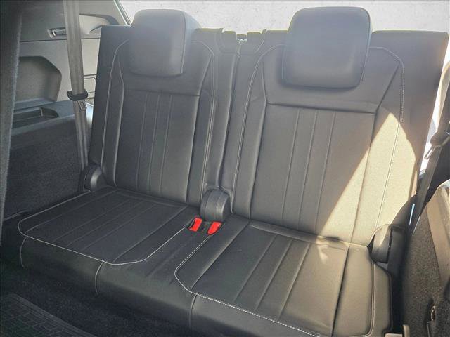 Used 2023 Volkswagen Tiguan SE R-Line image 19