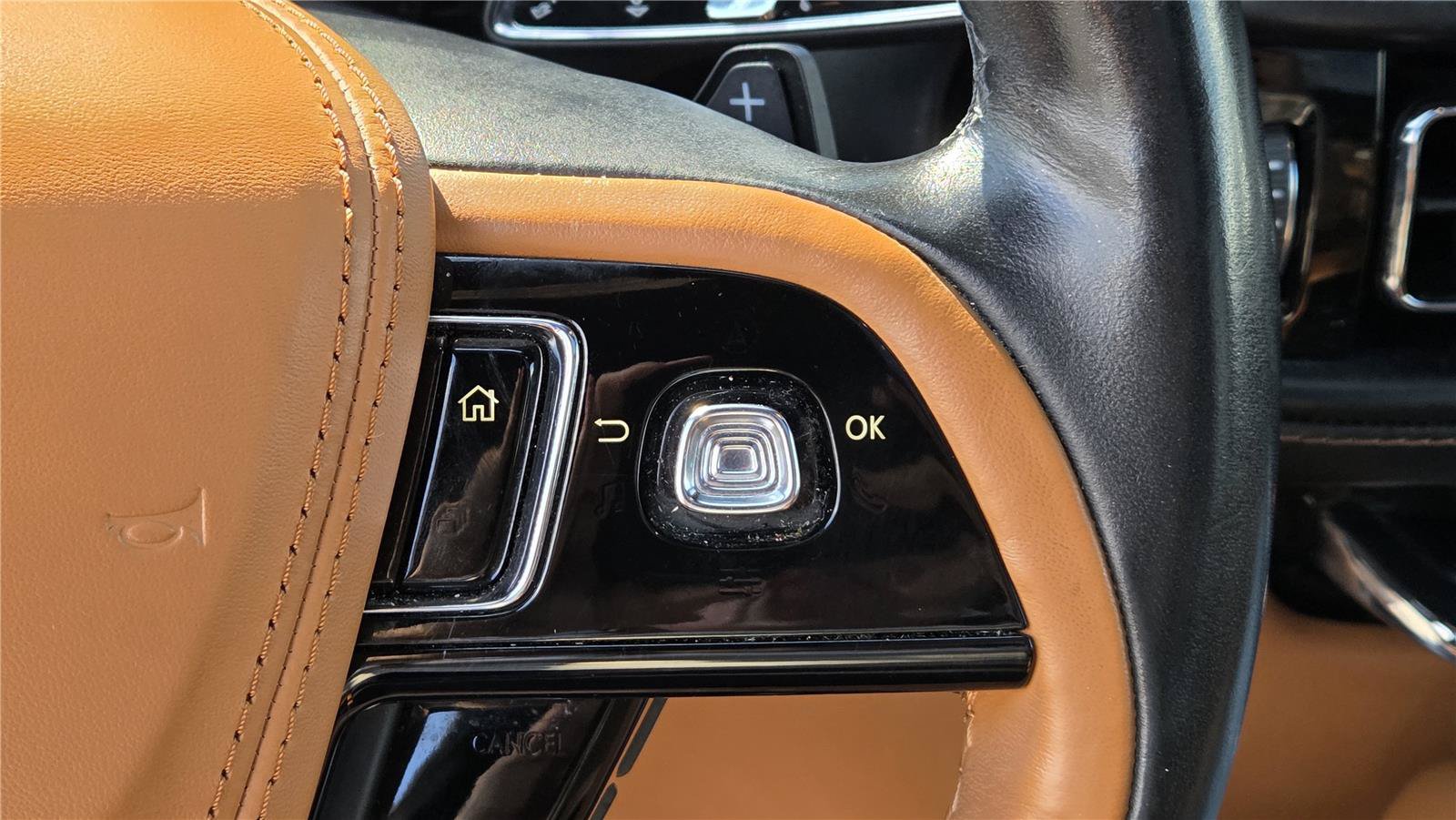Used 2020 Lincoln Aviator Black Label w/ Dynamic Handling Package AWD/4WD image 18
