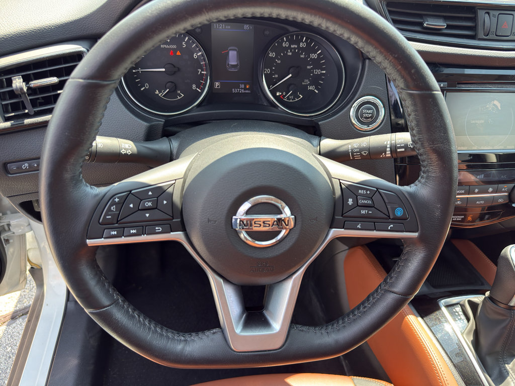Used 2018 Nissan Rogue SL w/ Premium Package AWD/4WD image 16