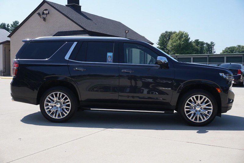 Used 2023 Chevrolet Tahoe Premier AWD/4WD image 2