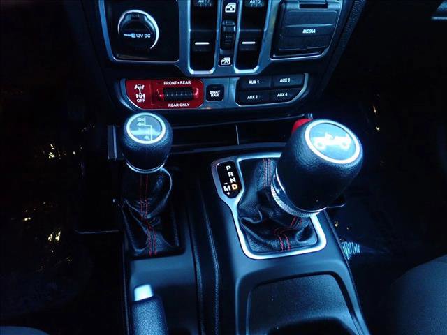 Used 2019 Jeep Wrangler Unlimited Rubicon w/ Dual Top Group image 21