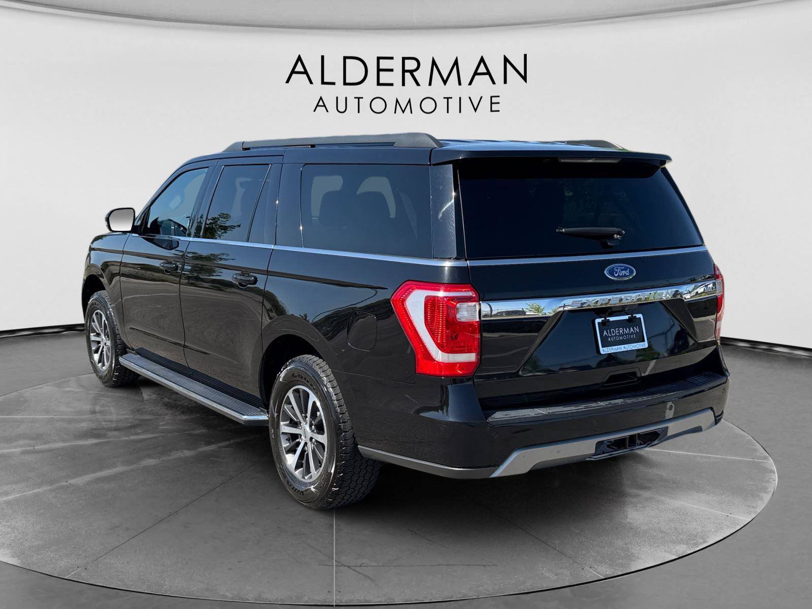 Used 2021 Ford Expedition Max XLT AWD/4WD image 3