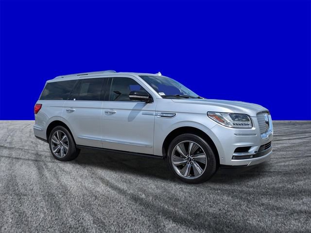 Used 2019 Lincoln Navigator Reserve AWD/4WD image 2
