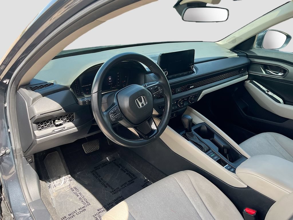 Used 2024 Honda Accord EX image 9