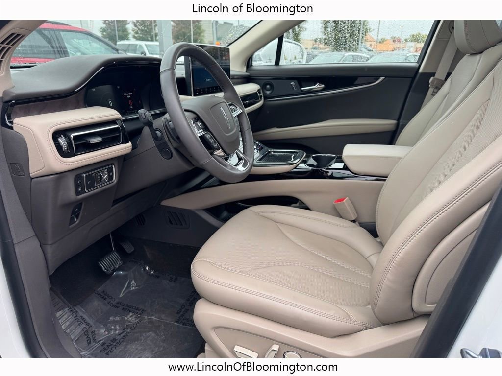 Certified 2023 Lincoln Nautilus Reserve w/ Equipment Group 201A image 36