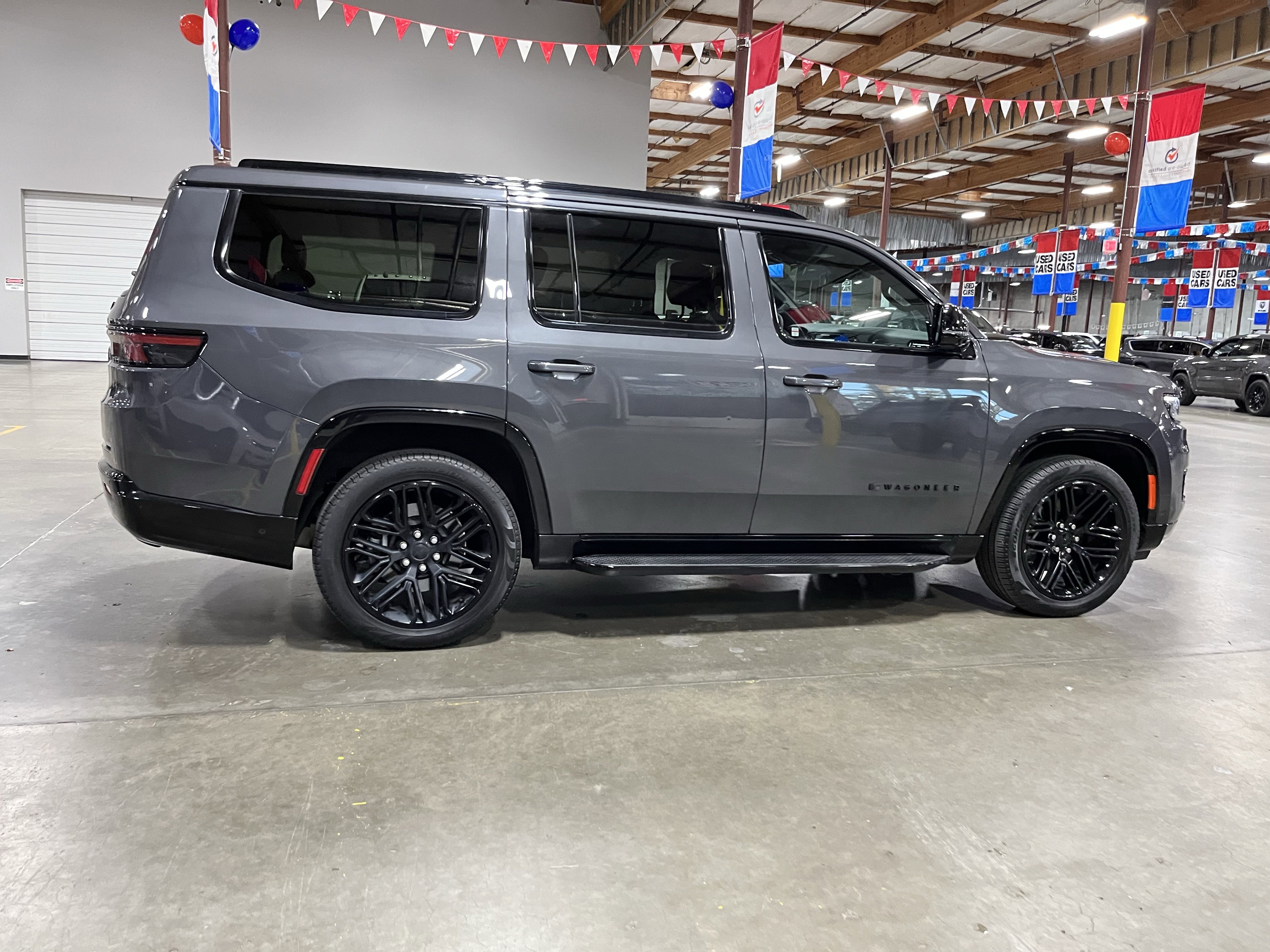 Used 2024 Jeep Wagoneer Series II w/ Convenience Group I image 6