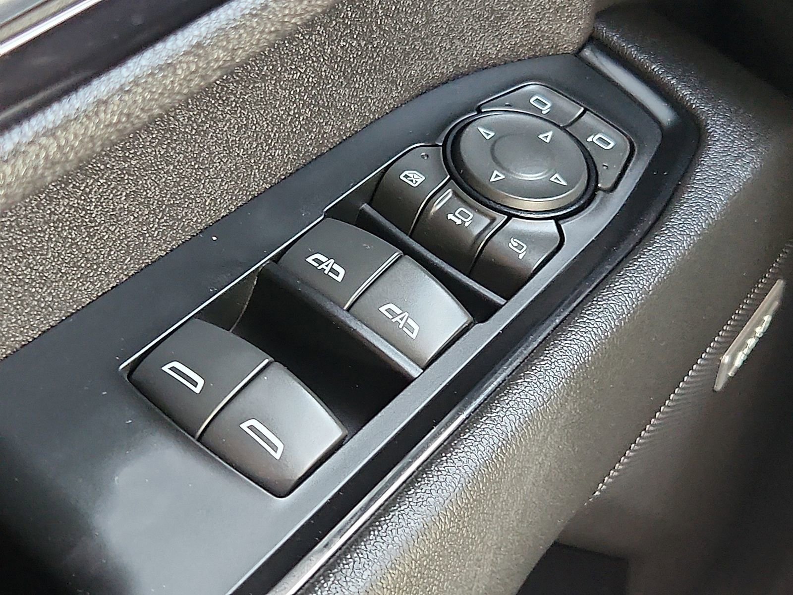 Used 2024 GMC Sierra 2500 AT4 w/ AT4 Preferred Package image 19