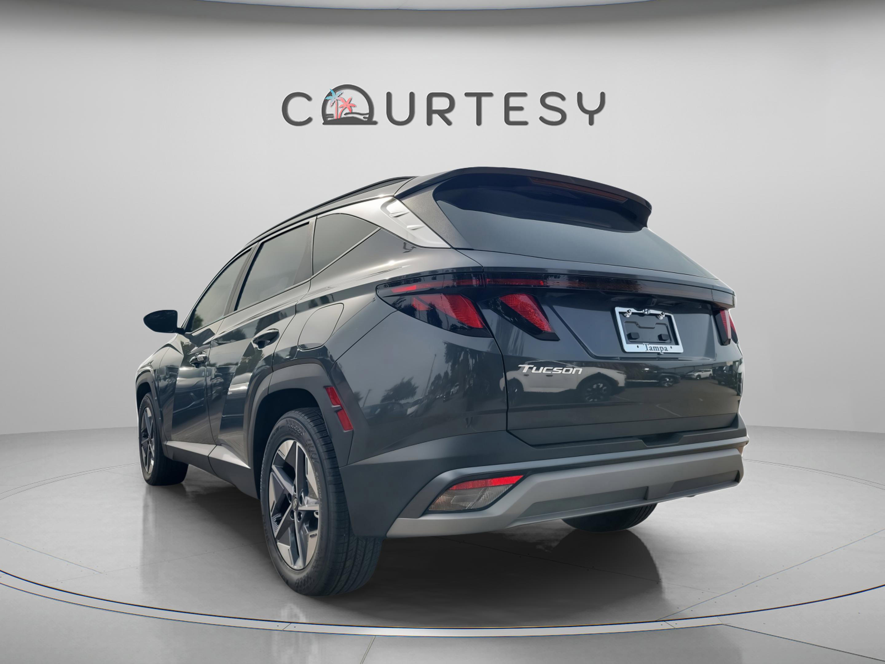 New 2026 Hyundai Tucson SEL image 2