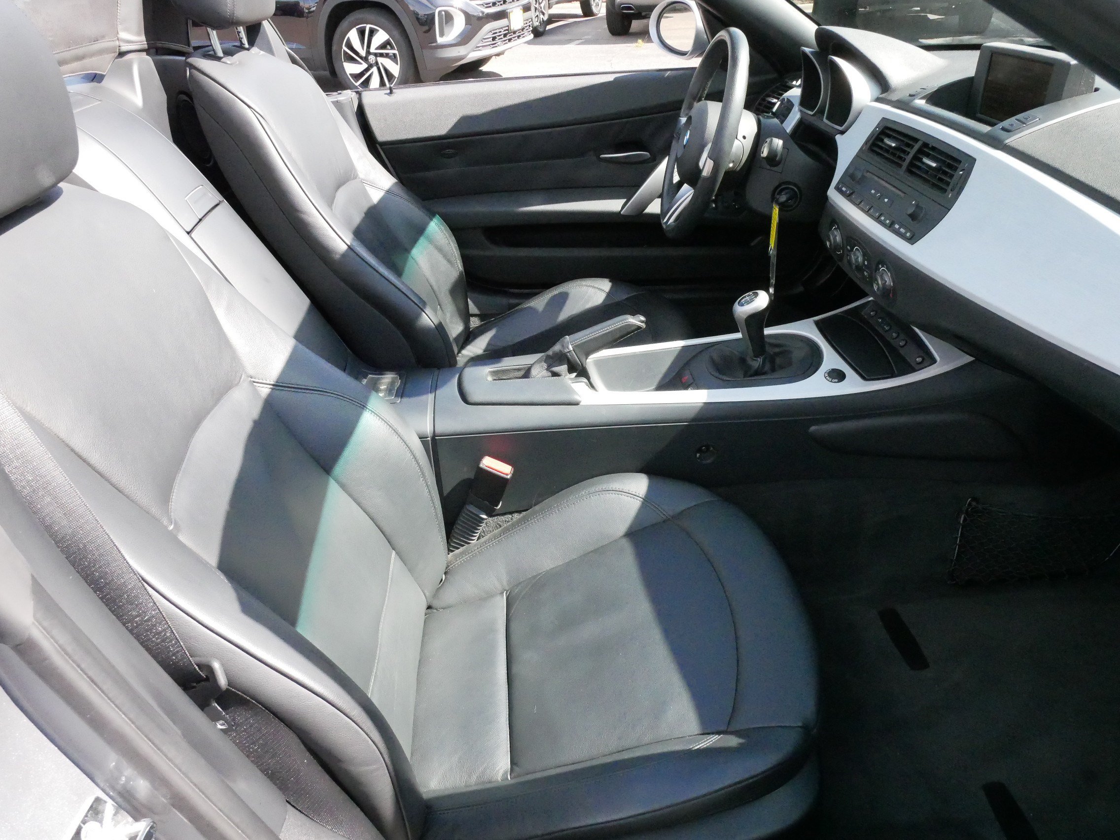 Used 2006 BMW Z4 3.0i RWD image 12