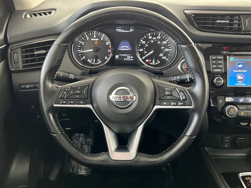 Used 2017 Nissan Rogue Sport SL w/ SL Premium Package FWD image 16