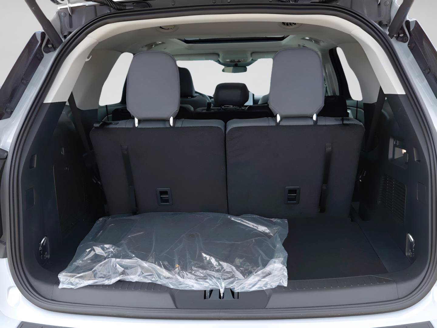 New 2026 Ford Explorer Active w/ Active Comfort Package AWD/4WD image 22