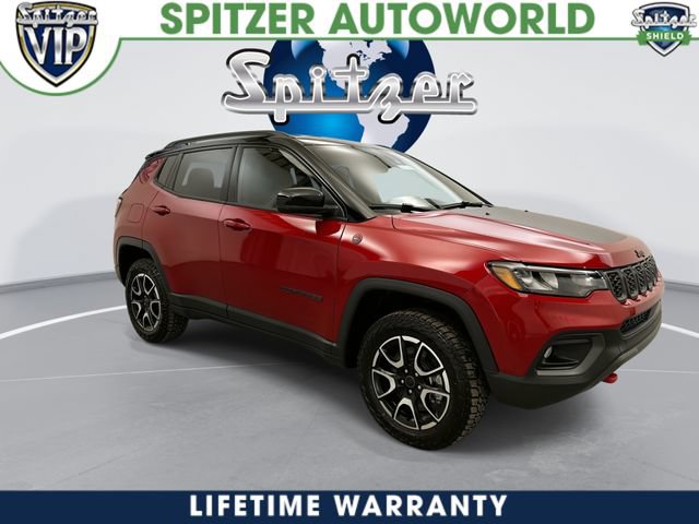 New 2026 Jeep Compass Trailhawk AWD/4WD image 3