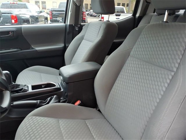 Used 2022 Toyota Tacoma SR image 10