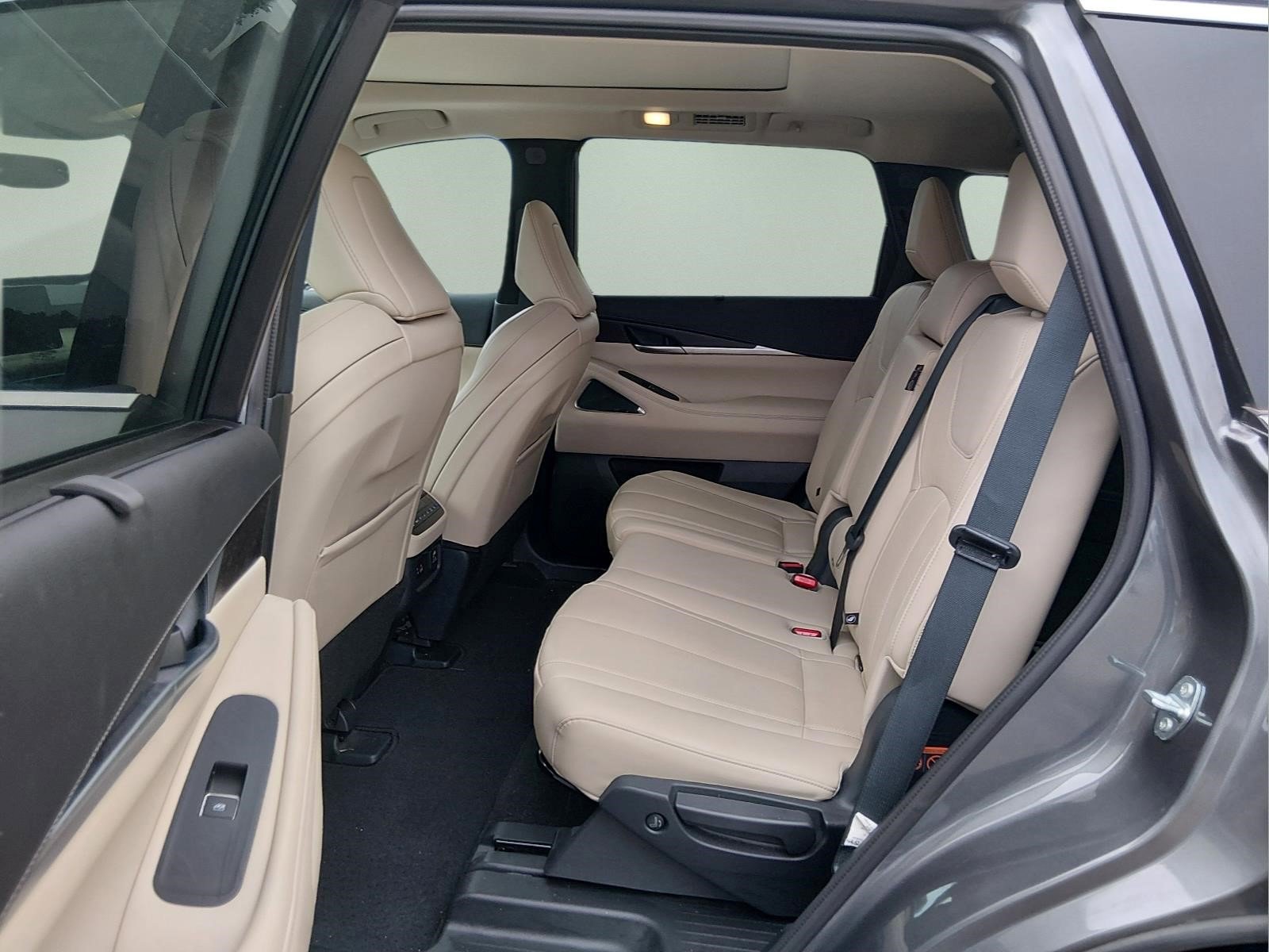 Used 2024 INFINITI QX60 Sensory w/ Vision Package AWD/4WD image 24