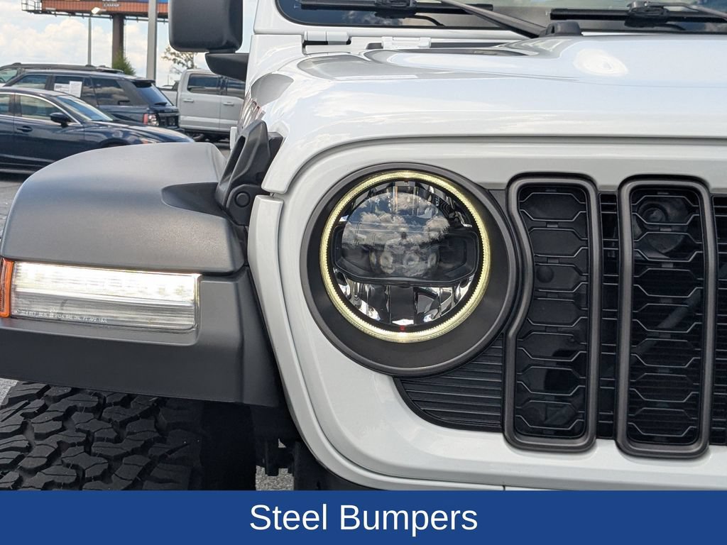 Used 2024 Jeep Wrangler Unlimited Rubicon w/ XTREMEE 35" Tire Package AWD/4WD image 11