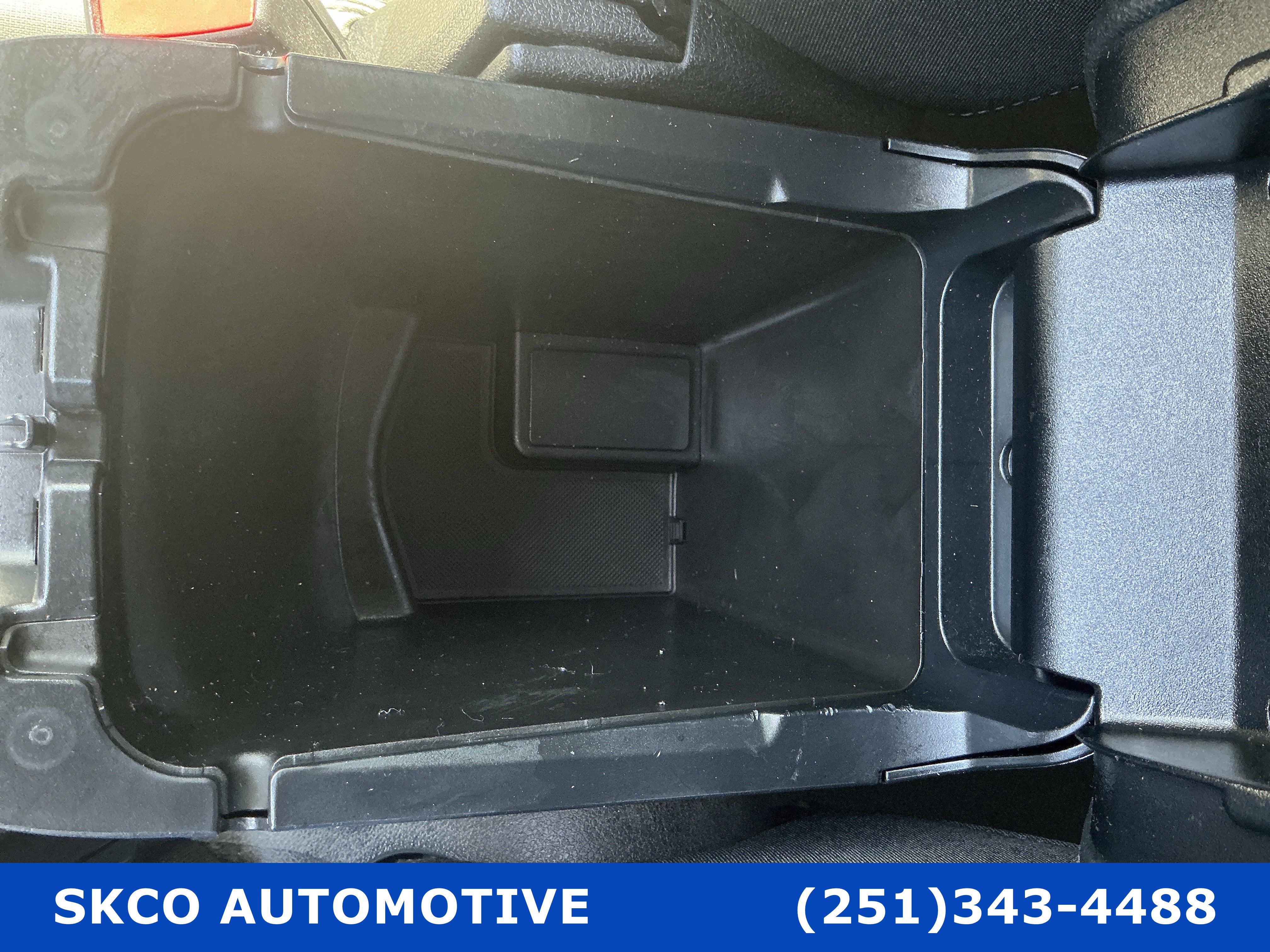 Used 2022 Ford Transit Connect XLT FWD image 25