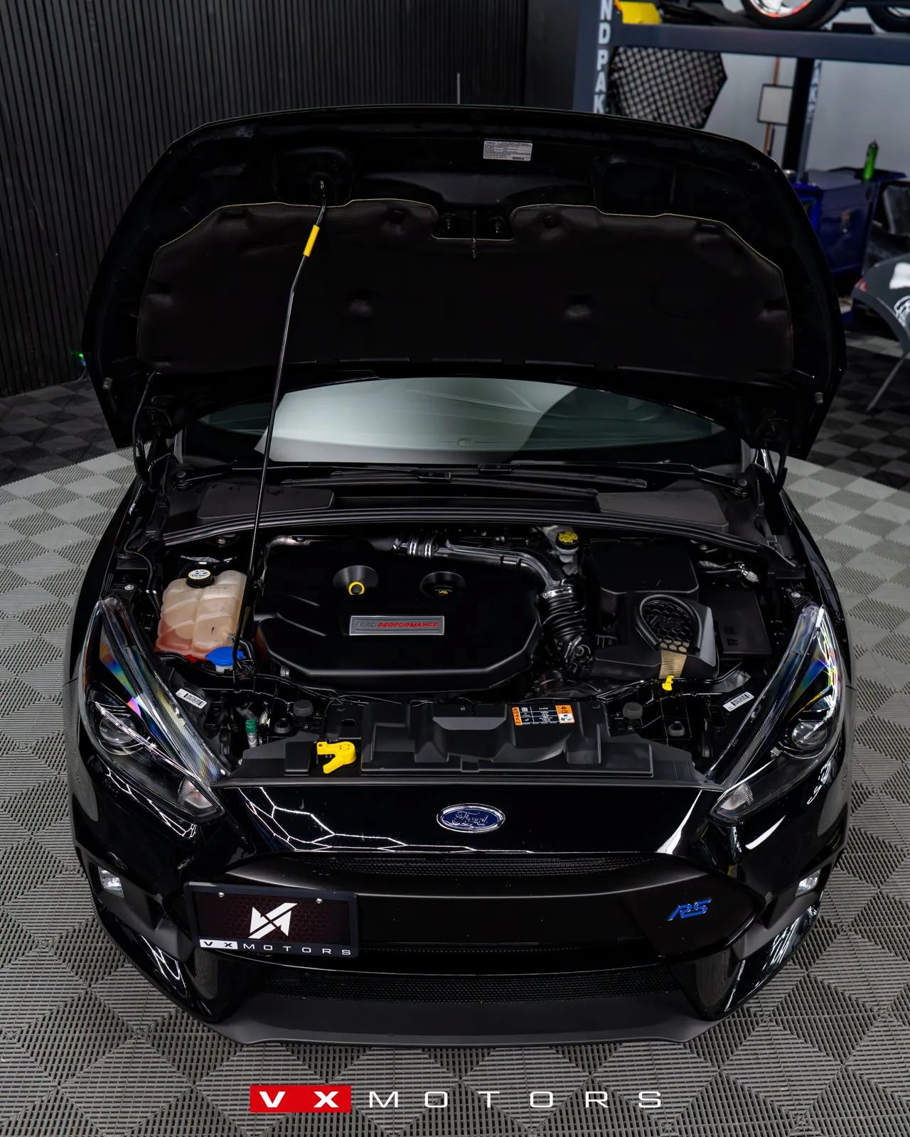 Used 2017 Ford Focus RS AWD/4WD image 5