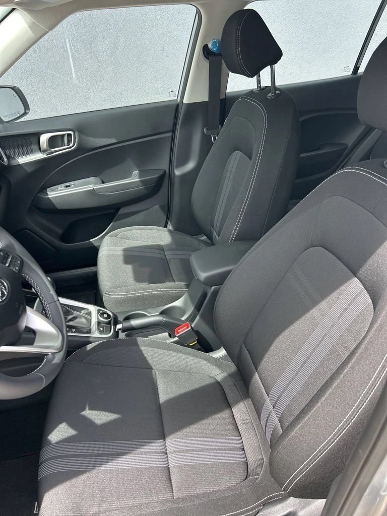New 2026 Hyundai Venue SEL FWD image 7