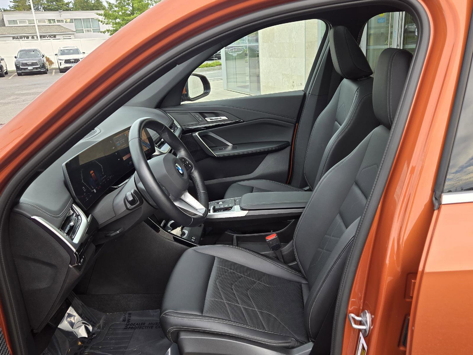Used 2025 BMW X1 xDrive28i image 3