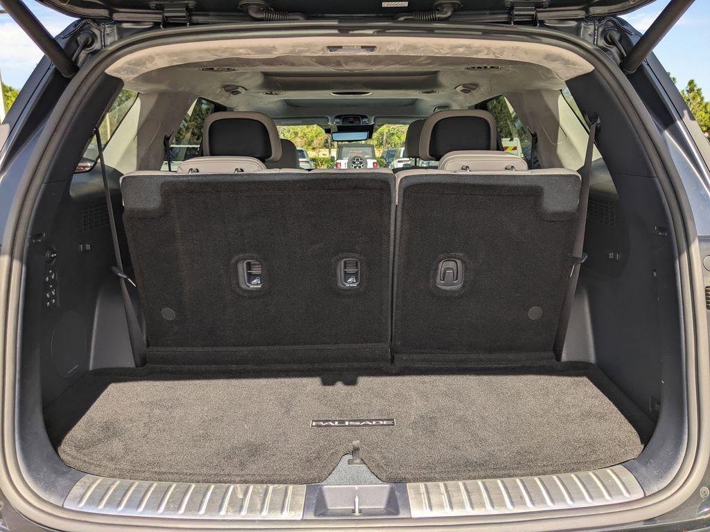 Used 2024 Hyundai Palisade Calligraphy image 10