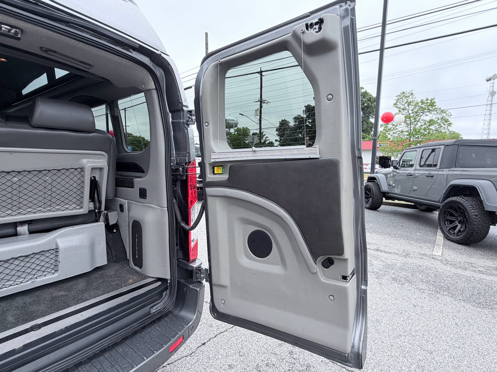 Used 2022 Ford Transit 150 Low Roof AWD image 9