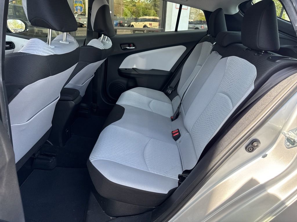 Used 2017 Toyota Prius Two image 22