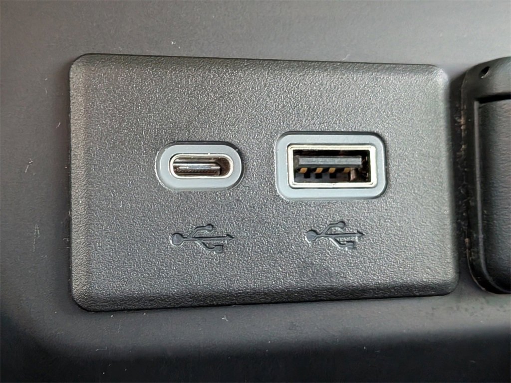 Used 2021 GMC Sierra 2500 Denali w/ Denali Ultimate Package image 22