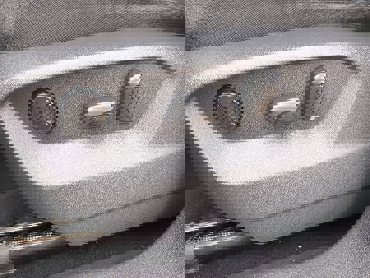 Used 2019 Volkswagen Tiguan SE w/ Panoramic Sunroof Package image 16