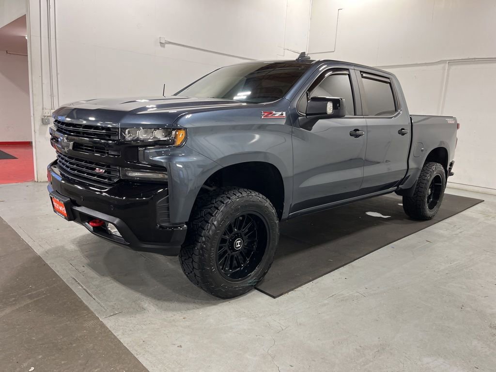 Used 2021 Chevrolet Silverado 1500 LT Trail Boss w/ Convenience Package II image 3