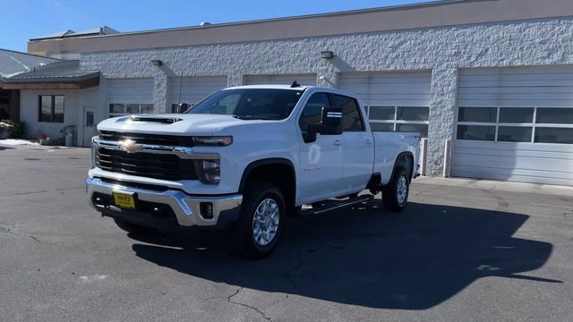 Used 2025 Chevrolet Silverado 3500 LT w/ Convenience Package image 5