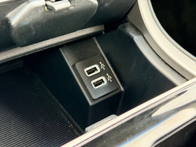 Used 2019 Ford Edge SEL w/ Equipment Group 201A AWD/4WD image 17