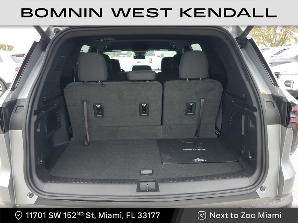 Used 2024 Chevrolet Traverse LS w/ Midnight/Sport Edition image 12