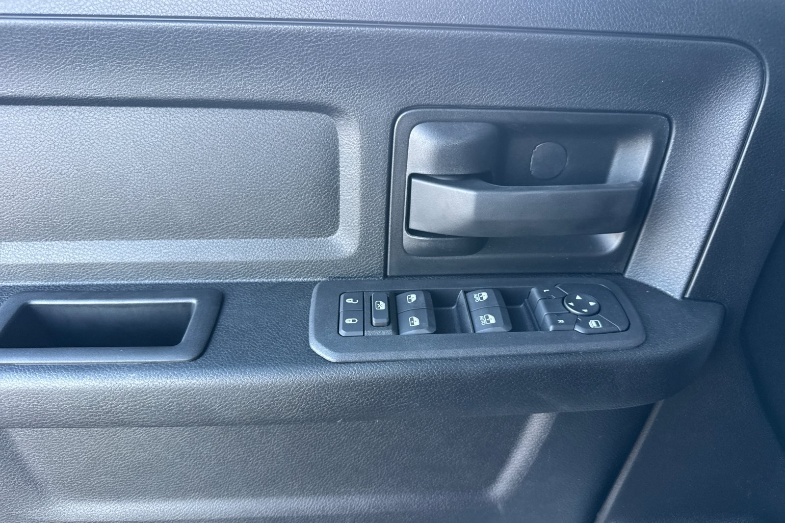 New 2027 RAM 3500 Tradesman AWD/4WD image 10