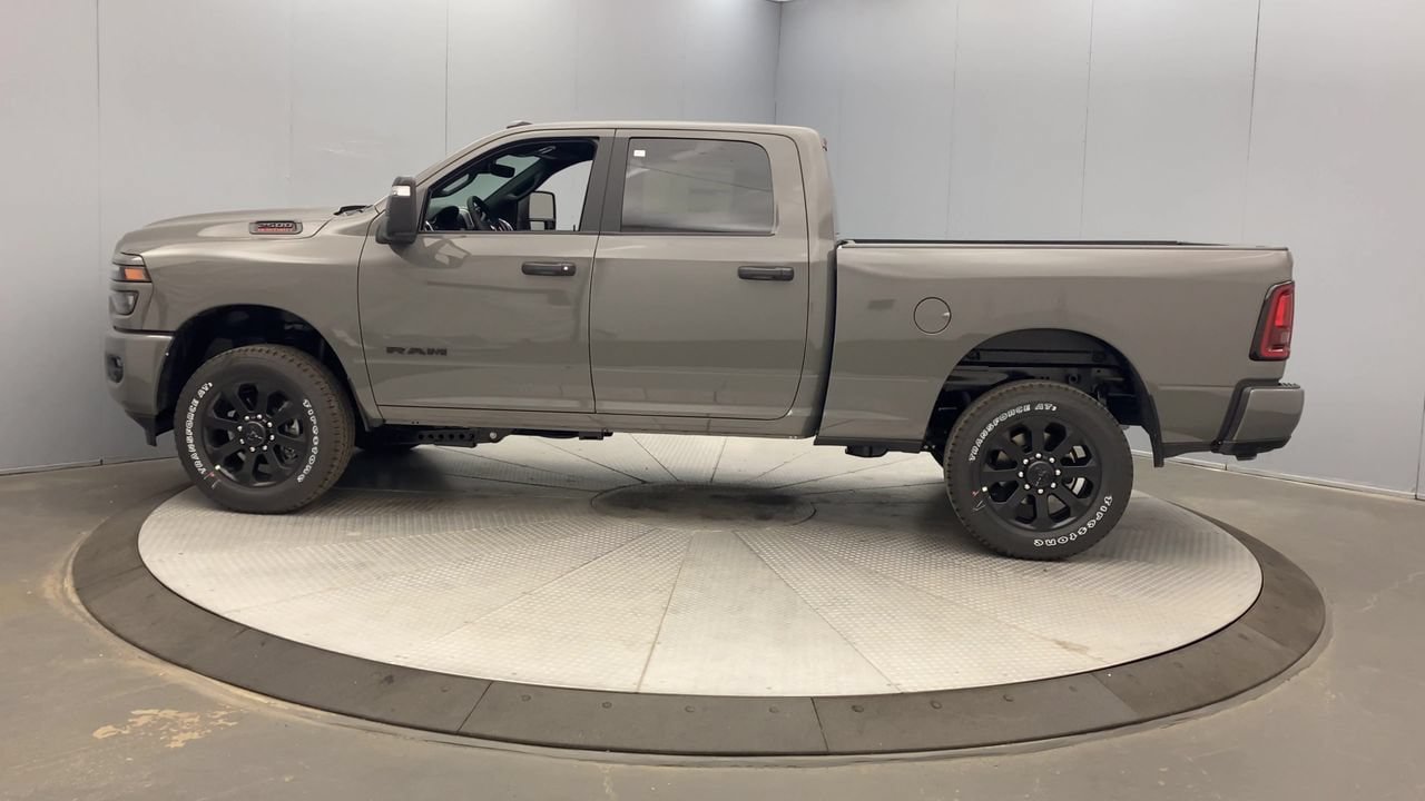 New 2026 RAM 2500 Big Horn AWD/4WD image 2