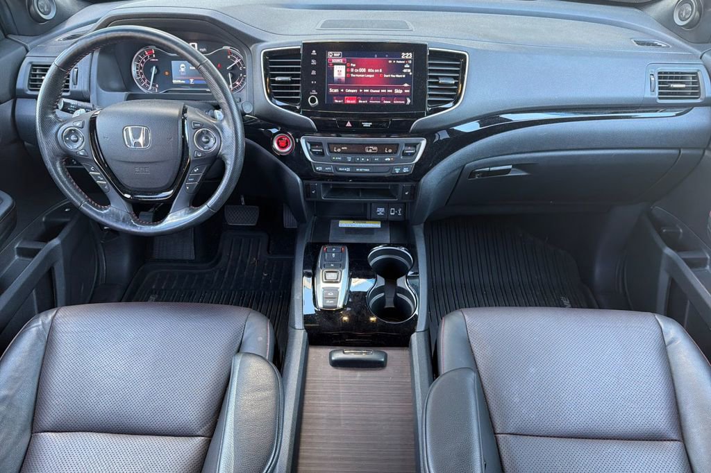 Certified 2023 Honda Ridgeline Black Edition image 13