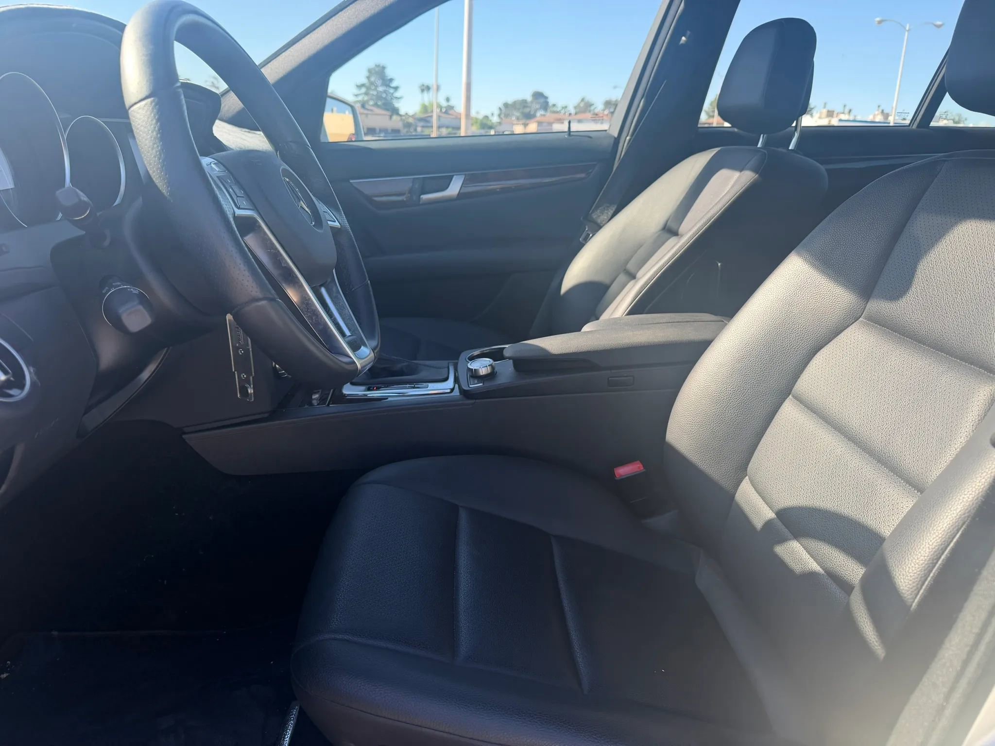 Used 2012 Mercedes-Benz C 250 Sedan image 8