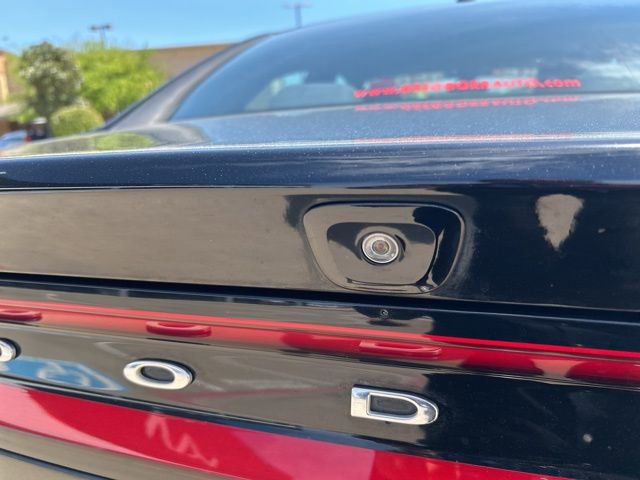 Used 2019 Dodge Charger SXT RWD image 8