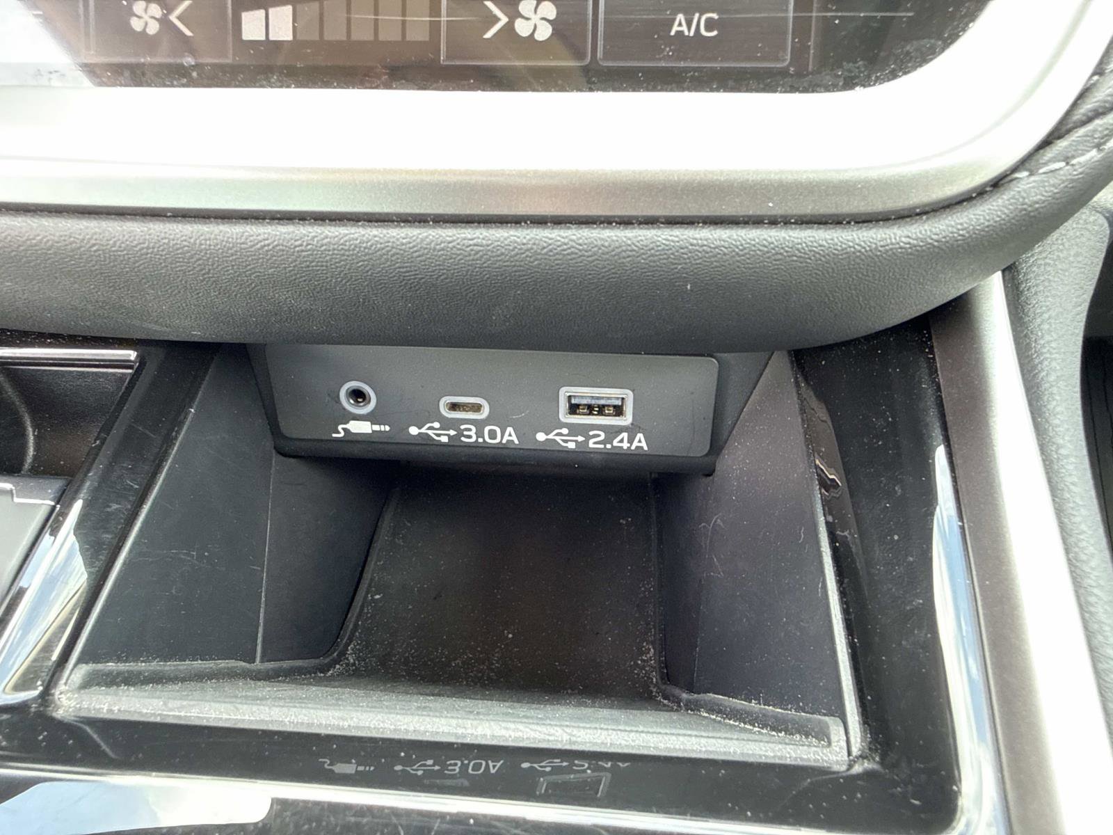 Used 2025 Subaru Outback Limited w/ Popular Package #2 AWD/4WD image 25