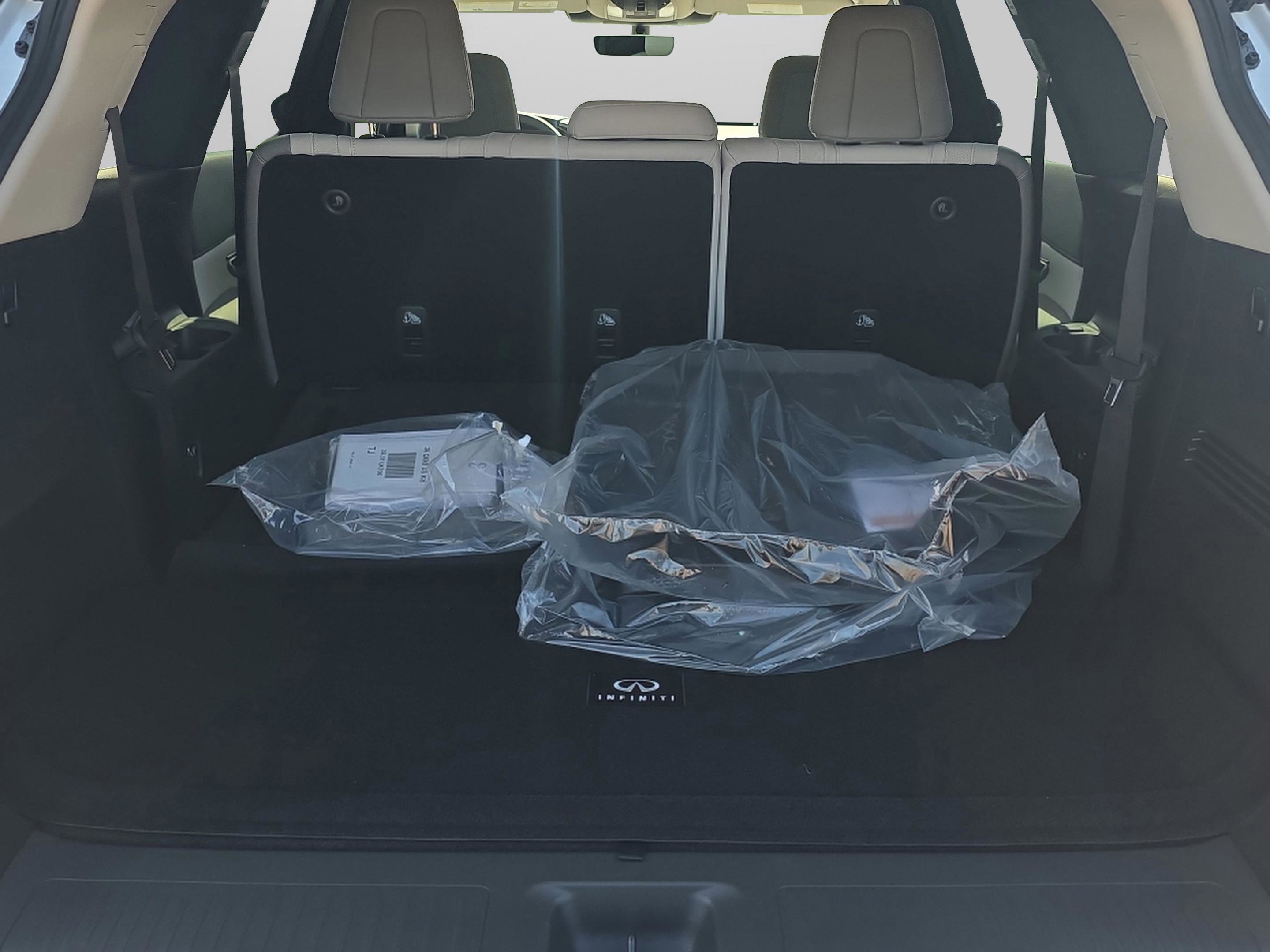 New 2026 INFINITI QX60 Luxe w/ Cargo Package image 9