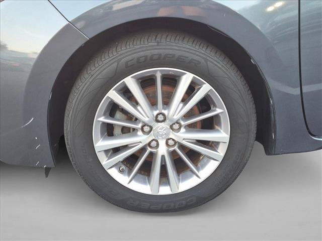 Used 2014 Toyota Corolla LE FWD image 15