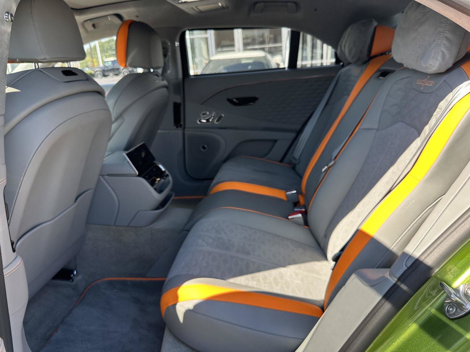 New 2025 Bentley Flying Spur Plug-In Hybrid AWD/4WD image 31