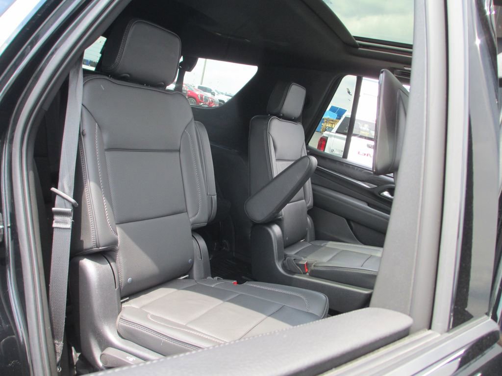 Used 2022 GMC Yukon Denali w/ Denali Ultimate Package AWD/4WD image 28