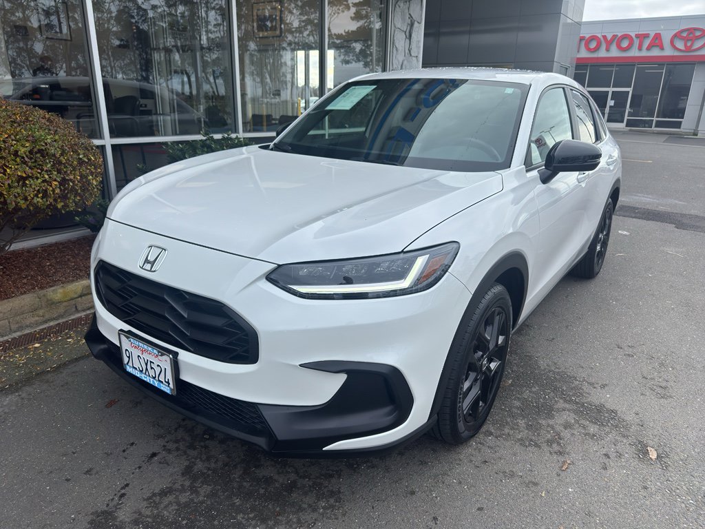 Used 2024 Honda HR-V Sport image 2
