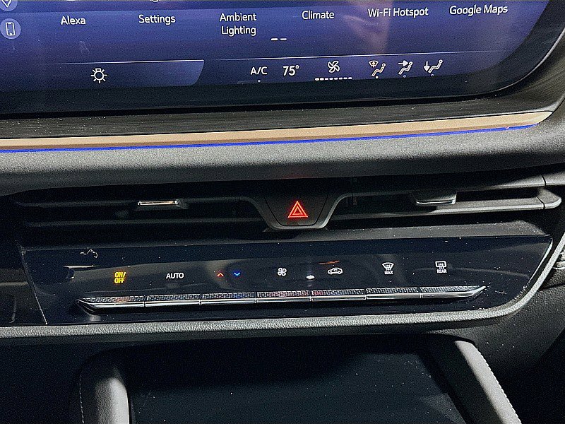 Used 2025 Buick Envision Sport Touring image 17