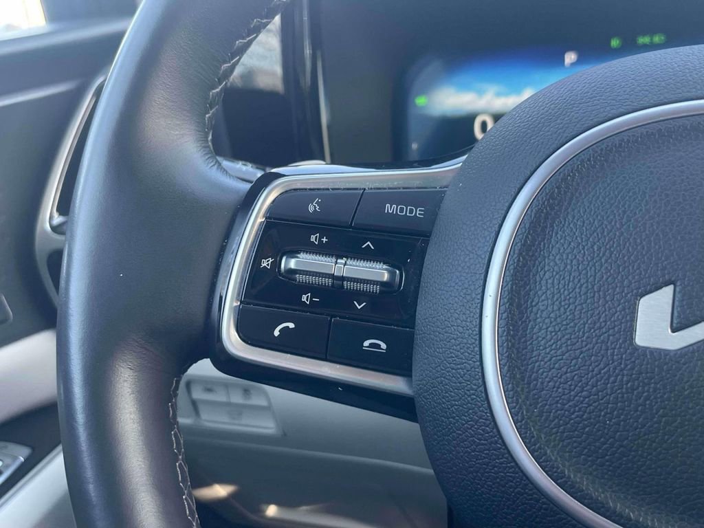 Used 2023 Kia Sorento SX Prestige image 23