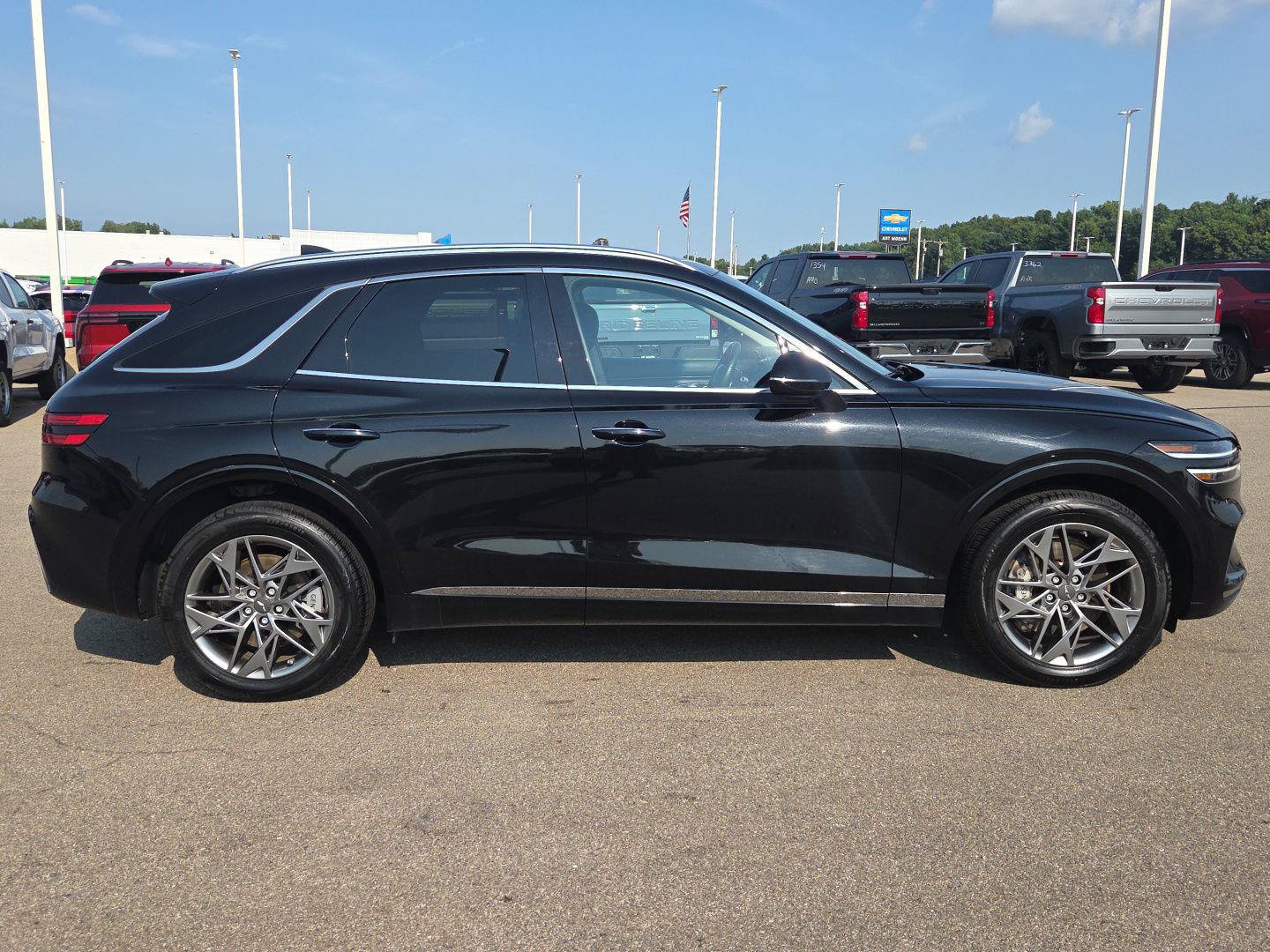 Used 2025 Genesis GV70 2.5T AWD/4WD image 9